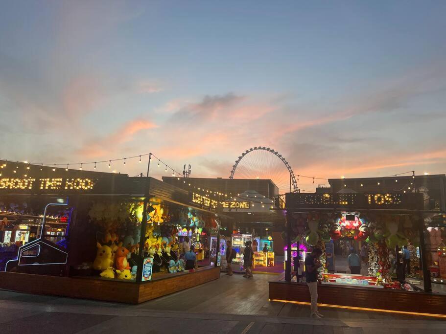 Jumeirah Beach Residents, Free Parking Dubai Exterior photo